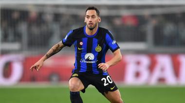 Estalló la interna en el plantel del Inter: Calhanoglu apuntó contra Lautaro Martínez