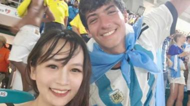 Una joven china viaja por Argentina en busca de "su héroe" de la Copa América
