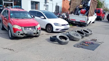 Video: una persecución con roba-ruedas que comenzó en Villa Lugano y terminó en Lomas de Zamora