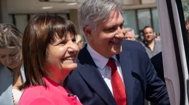 El sugestivo guiño de Llaryora a Patricia Bullrich en plena tensión política