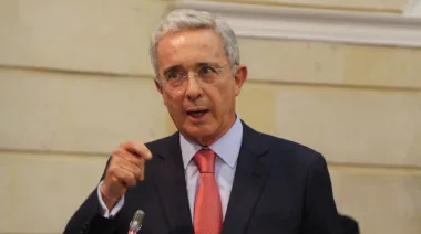 La sentencia a Uribe y sus efectos en la confianza judicial de Colombia