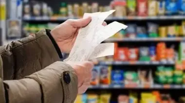 Tras la suba del dólar, se reactivan aumentos y crece la tensión entre empresas y el Gobierno