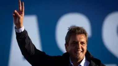 Massa impulsa una renovación del peronismo mientras crece la presión para que sea candidato