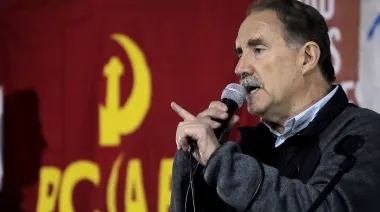 Chile: los tres independientes que desafían a los partidos tradicionales