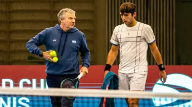 Javier Frana entrenará a Tomás Etcheverry tras protocolo de la AAT