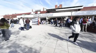 El cruce por los salarios en el Garrahan suma tensión entre el Gobierno y el Congreso