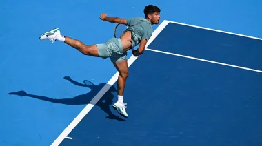 Alcaraz vuelve con victoria y extiende su racha en Masters 1000