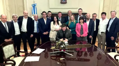Casa Rosada: Milei reúne a su Gabinete antes del cierre de listas