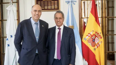 "¡Viva el rey!", el grito del embajador argentino en España en pleno homenaje a San Martín