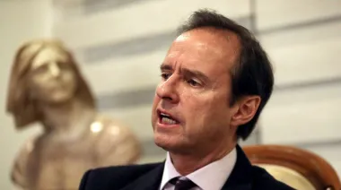 Jorge Quiroga pasa a segunda vuelta en Bolivia con un plan económico liberal