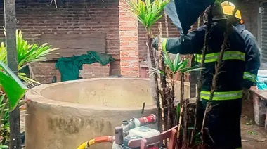 Hallaron el cuerpo de una mujer dentro de un aljibe y sospechan que fue asesinada