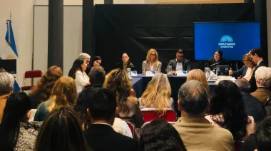 Encuentro en Buenos Aires: el futuro de Venezuela en debate