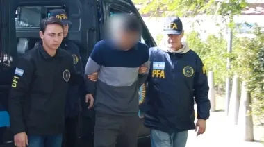 Expulsaron a un criminal colombiano con múltiples condenas que vivía en un hotel de Buenos Aires