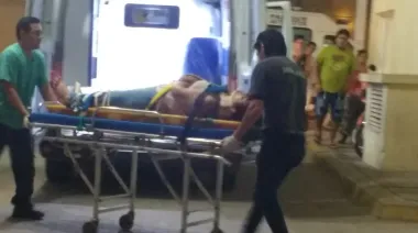 Salió con sus amigos y terminó acuchillado en todo el cuerpo
