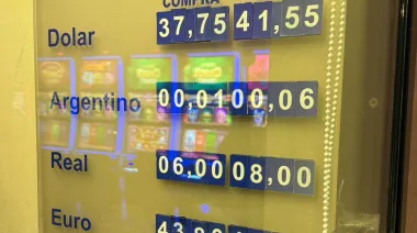 Casi 20 años de inflación: la vergonzosa pizarra para los argentinos en Uruguay