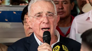 Uribe sorprende a todos en su juicio: ¿por qué renuncia a la caducidad del caso?