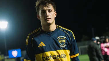Un gol de chilena y un gol maradoniano: el juvenil de Boca que buscan en Europa