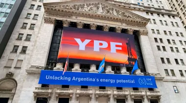 Juicio por YPF: Preska ordena entregar mensajes de Caputo y Massa