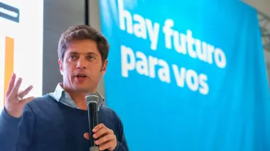 Axel Kicillof dijo que Milei es un “payaso” y una “estafa electoral”
