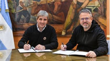 Caputo y Valenzuela lanzan la primera municipalización del ex-PROCREAR
