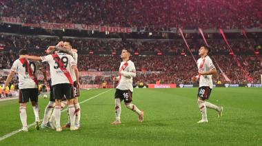 River no perdonó a los sanjuaninos y encabeza su grupo y la Tabla Anual