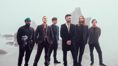 Maroon 5 lanza su nuevo disco: Love is Like