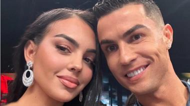 Cristiano Ronaldo y la argentina Georgina Rodríguez se comprometen: “Sí, quiero. En esta y en todas mis vidas”