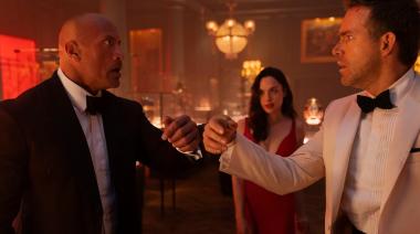 The Rock y Ryan Reynolds perdieron el récord: esta es la película más vista de la historia