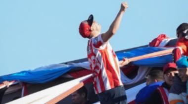 Como en El secreto de sus ojos: cayó un hombre buscado por homicidio cuando fue a la cancha de Barracas Central