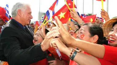 Crisis en Cuba: Díaz-Canel busca alianzas en Asia, pero ¿a qué costo?