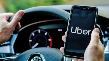 Un chofer de Uber fue demorado en Rosario tras desviarse con una pasajera de 13 años