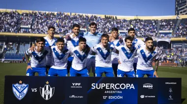 Vélez derrotó a Central Córdoba con goles de Jano Gordon y ganó la Supercopa Argentina