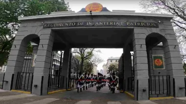 Denuncian la venta del Regimiento de Patricios y advierten que es “traición a la Patria”
