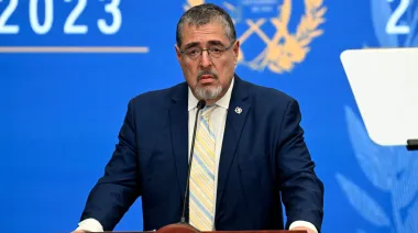 Arévalo promete soluciones para niños deportados, pero ¿serán suficientes?