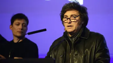 Milei reactiva su mesa política para intentar contener el golpe en las urnas