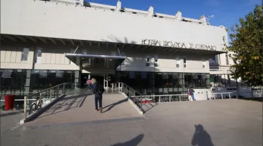 Brutal ataque en Rosario: un hombre golpeó a su expareja y la escondió debajo de la cama