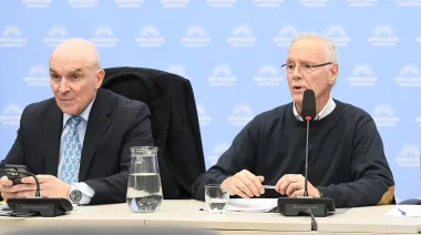 El kirchnerismo ahora va por el 82% móvil para los profesionales de la salud
