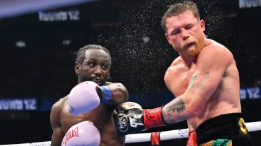 Terence Crawford le ganó a Canelo Álvarez en fallo unánime