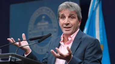 Caputo promete cumplir con las deudas pero no expresa estrategias claras