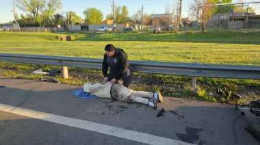 Video: una persecución en la Autopista del Oeste terminó con un choque y un detenido