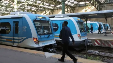Urgente: los trenes circulan a 30 km/h, y hay demoras en todas las líneas