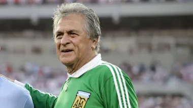 El ejemplo de Ubaldo "El Pato" Fillol: a los 75 años terminará la secundaria