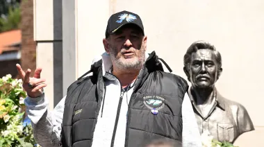 Santiago Cúneo homenajeó a Rucci con críticas a Montoneros, a CFK y a Alberto Fernández