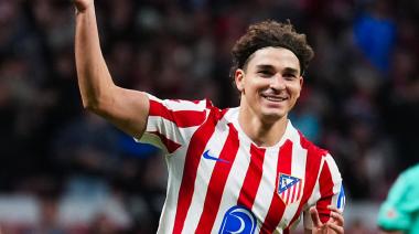 Julián Álvarez hizo un hat-trick y salvó al Atlético sobre la hora