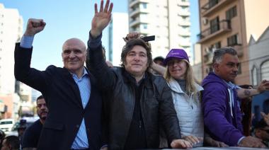 La Libertad Avanza suma 500 militantes para custodiar a Milei en Moreno