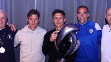 Tras ganar la Supercopa con Vélez, todos los títulos de Guillermo Barros Schelotto como DT