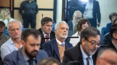 Condenan a Julio De Vido a cuatro años de prisión por fraude en compras de gas