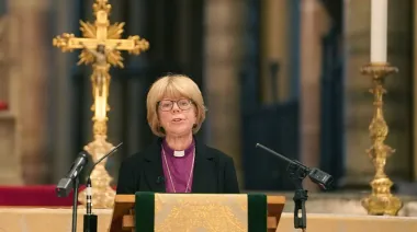 Sarah Mullally: primera mujer arzobispo de Canterbury en 1.400 años