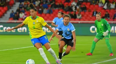El fútbol femenino no aumenta el público pero sí el valor de las transferencias