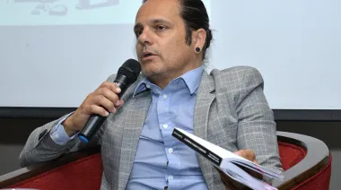 Marcelo Peretta promete ser “el Bukele argentino” contra el narcotráfico